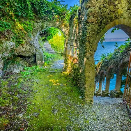 아파트 Les Sources Et Grottes Secretes Du Leman Saint-Gingolph