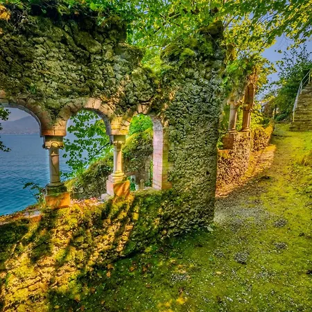 Les Sources Et Grottes Secretes Du Leman Saint-Gingolph